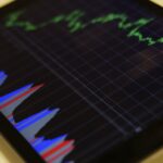 Kiedy sprzedać akcje z zyskiem? Strategie, które pozwalają wykorzystać potencjał giełdowych wzrostów